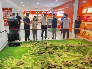 洛陽市市委常委、宣傳部長王飛蒞臨洛陽正大調(diào)研